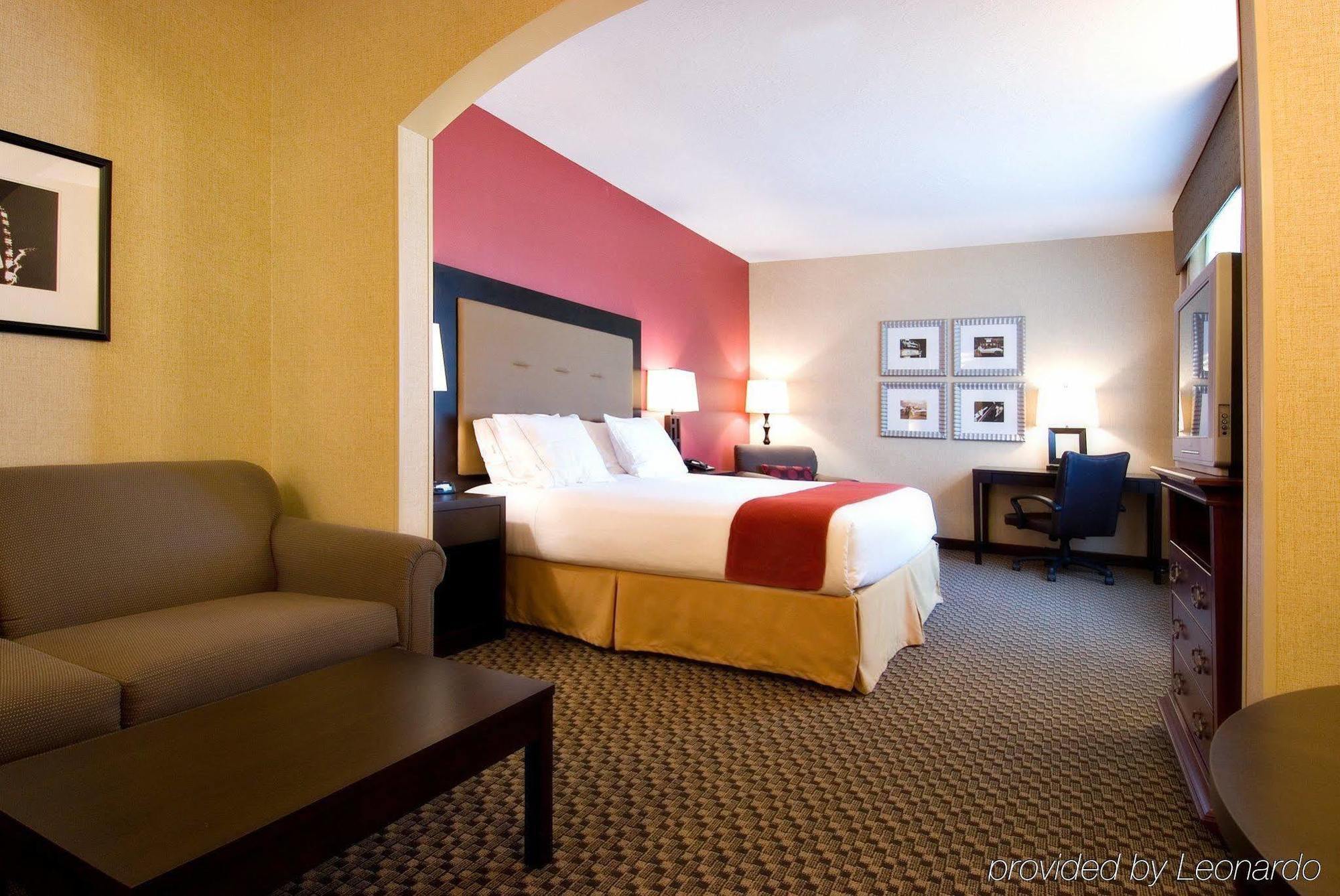Holiday Inn Express Hotel & Suites Eugene Downtown - University By Ihg Стая снимка